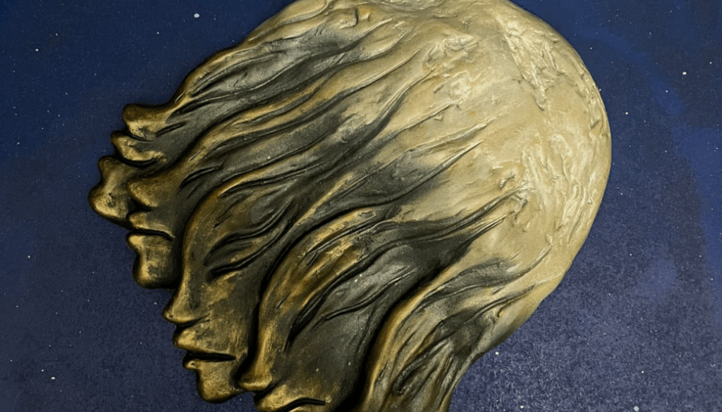 la luna tonia d'alessadro ostra